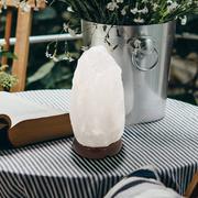 Lampy stojące - Lampa stołowa z kryształu soli Stone, biała - miniaturka - grafika 1