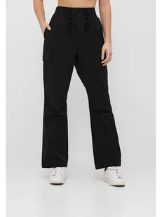 Bench Bojówki "Kanako" w kolorze czarnym - Spodnie damskie - miniaturka - grafika 1