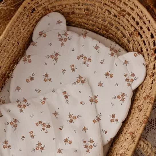 Poduszka Muślinowa Miś Little Brown Flowers