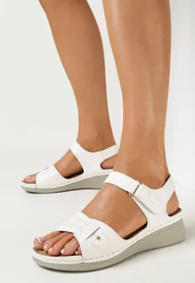 Sandały damskie - Białe Sandały na Niskim Koturnie z Rzepem Elisha - grafika 1