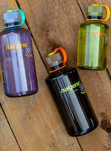 Butelka na wodę Nalgene Narrow Mouth Tritan Sustain 1 l - grey - Kuchnia turystyczne i akcesoria - miniaturka - grafika 4