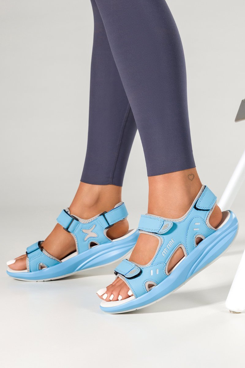 Niebieskie sandały damskie sportowe na rzep platforma skórzana wkładka szare wstawki Casu 2402-4W-38