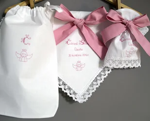 Komplet szatka, okapnik, woreczek - Pamiątka Chrztu Świętego - miniaturka - grafika 1