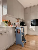 Krzesełka do karmienia - Kitchen Helper SLIM błękitny - pomocnik kuchenny dla dzieci - miniaturka - grafika 1