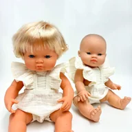 Domki dla lalek - Kombinezon z falbankami dla lalki Miniland 38cm, Minikane 34 muślin wanilia - miniaturka - grafika 1