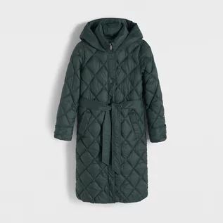 Płaszcze damskie - Reserved - Pikowany płaszcz z wiązaniem - Zielony - grafika 1