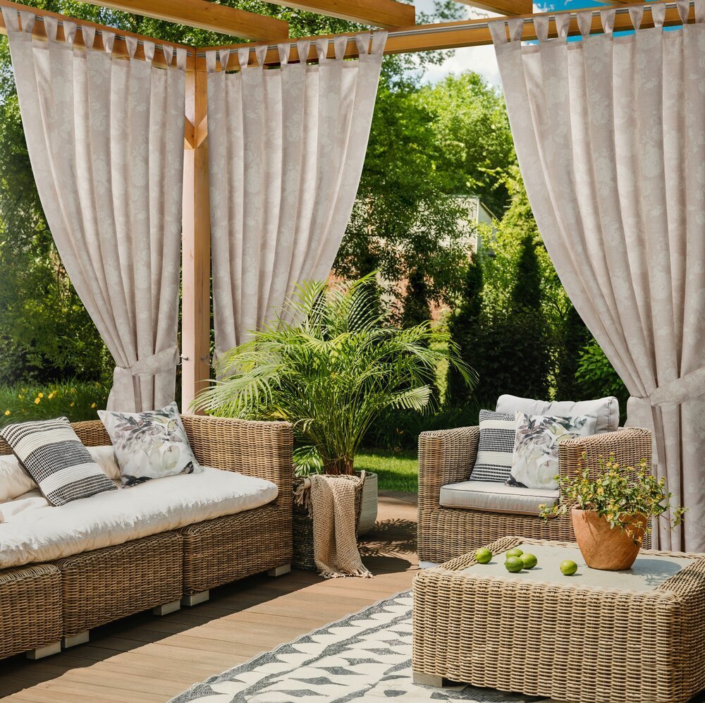 Zasłona gotowa na szelkach wodoodporna GARDEN 155x240 ogrodowa pudrowa