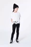 Spodnie i spodenki dla dziewczynek - Karl Lagerfeld spodnie dresowe dziecięce kolor czarny z nadrukiem - miniaturka - grafika 1