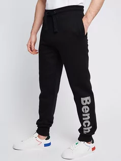 Spodnie sportowe męskie - Bench Spodnie dresowe "Stanley" w kolorze czarnym - grafika 1