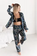 Piżamy damskie - Koszula damska MILA - rozpinana z długim rękawem w kolorowe kwiaty na zielonym tle - BOHOMOSS - miniaturka - grafika 1