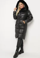 Kurtki damskie - Czarna Pikowana Kurtka ze Ściągaczem w Talii i Odpinanym Futerkiem przy Kapturze Zemilae - miniaturka - grafika 1