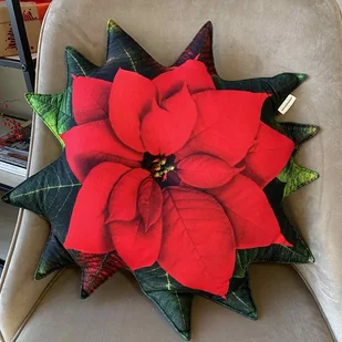 Poduszka Duża Gwiazda Betlejemska Czerwona Poinsencja Poduszkownia - Poduszki dekoracyjne Poduszka Duża Gwiazda Betlejemska Czerwona Poinsencja Poduszkownia - Poduszki dekoracyjne - miniaturka - grafika 1