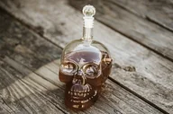 Pozostałe akcesoria barmańskie - Kuloodporna KARAFKA CZASZKA 700 ml - miniaturka - grafika 1