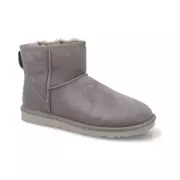 Buty zimowe męskie - UGG Ocieplane śniegowce M CLASSIC MINI - miniaturka - grafika 1