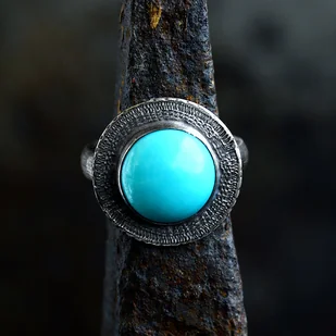 Srebrny pierścionek tribal z naturalnym kamieniem, turkus - Pierścionki Srebrny pierścionek tribal z naturalnym kamieniem, turkus - Pierścionki - miniaturka - grafika 1