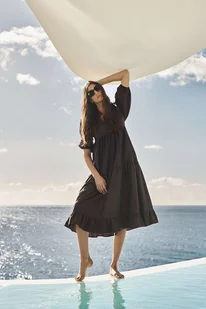 Rozkloszowana sukienka z falbaną-XS - Sukienki - miniaturka - grafika 1