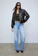 Kurtki damskie - Stradivarius Pikowana kurtka bomberka ze sztucznej skóry Czarny S - miniaturka - grafika 1