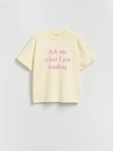 Reserved - T-shirt oversize z nadrukiem - jasnożółty - Koszulki i topy damskie - miniaturka - grafika 1