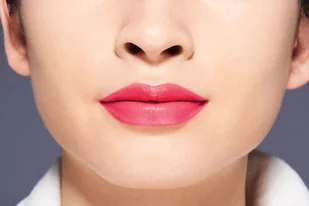Shiseido Makeup VisionAiry szminka żelowa odcień 213 Neon Buzz Shocking Pink 1,6 g - Szminki - miniaturka - grafika 3