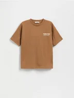 Koszulki dla chłopców - Reserved - Bawełniany t-shirt z nadrukiem - brązowy - miniaturka - grafika 1