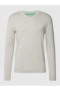 Sweter z dzianiny z dekoltem w serek - Tom Tailor - Swetry męskie - miniaturka - grafika 1