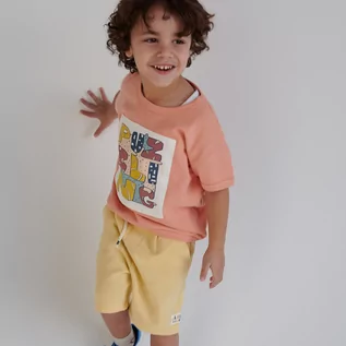 Spodnie i spodenki dla chłopców - Reserved Bawełniane szorty z kieszeniami - Żółty - grafika 1