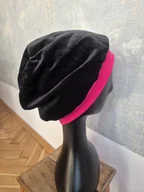 Czapki damskie - Czapka czarno-różowa Smerfetka rękodzieło - miniaturka - grafika 1