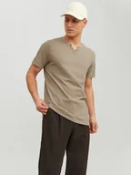 Koszulki męskie - Jack & Jones Koszulka w kolorze beżowym - miniaturka - grafika 1