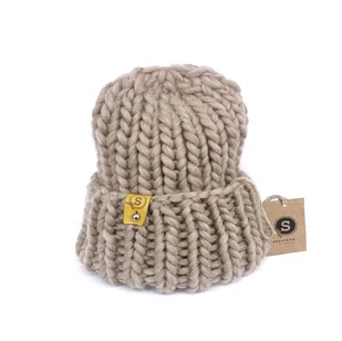 Beżowa wełniana czapka zimowa WOOLY - Czapki damskie - miniaturka - grafika 1