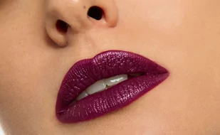 PUPA Milano Shine-up! Pomadka w kredce 012 Come Into the Dark Side - Szminki - miniaturka - grafika 2