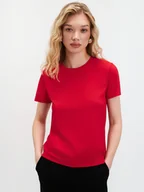 Koszulki i topy damskie - T-shirt w kolorze czerwonym - miniaturka - grafika 1