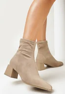 Botki damskie - Ciemnobeżowe Botki na Niskim Słupku Catrinnesa - miniaturka - grafika 1