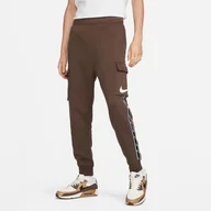 Dresy męskie - Spodnie dresowe Nike Sportswear Repeat Cargo brązowe DX2030-237 r. S - miniaturka - grafika 1