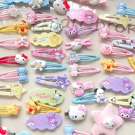 Ozdoby do włosów - TEMU 30 szt. Sanrio Hello Kitty Losowe Kolorowe Spinki do Włosów - Zestaw KT Kotka, Prezentowy z 30 Akcesoriami do Włosów w Stylu Cartoon - miniaturka - grafika 1