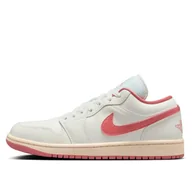 Półbuty damskie - WMNS AIR JORDAN 1 LOW - miniaturka - grafika 1