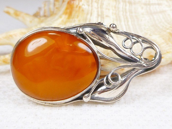 Broszka srebrna z bursztynem, handmade 410-313