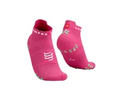 Skarpetki sportowe męskie - COMPRESSPORT Skarpetki do biegania krótkie ProRacing Socks V4 hot pink - miniaturka - grafika 1