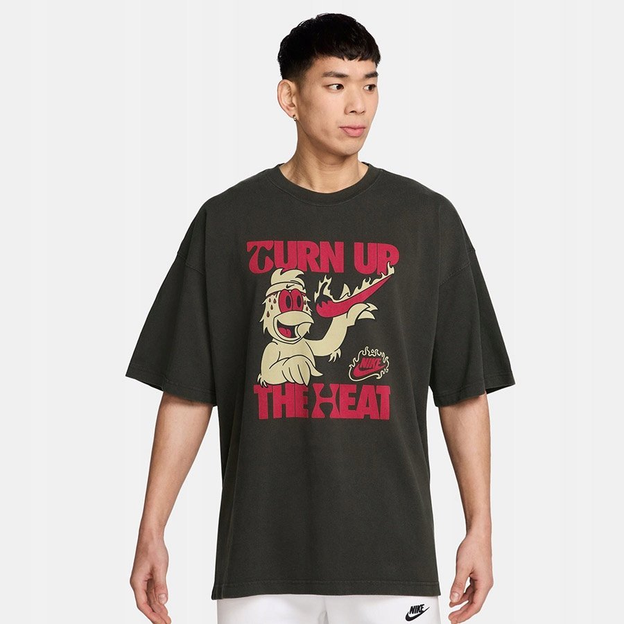 T-Shirt Nike NSW TEE SLVLS HOT ONES HQ9254-355 zielony XL