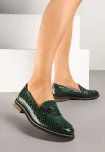 Zielone Lakierowane Mokasyny z Metalową Klamerką i Skórzaną Wkładką Solkia - Półbuty damskie - miniaturka - grafika 1