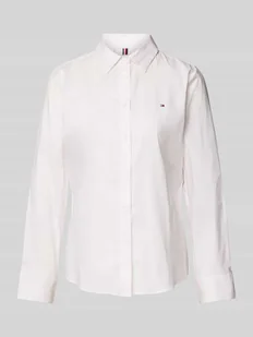 Bluzka koszulowa o kroju regular fit z wyhaftowanym logo - Koszule damskie - miniaturka - grafika 1