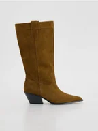 Kozaki damskie - Reserved - Zamszowe kozaki - brązowy - miniaturka - grafika 1