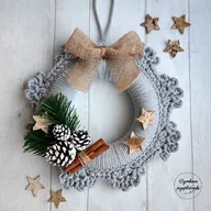 Ozdoby bożonarodzeniowe - Wianek świąteczny handmade ze sznurka w kształcie śnieżynki - miniaturka - grafika 1