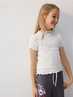 Koszulki dla dziewczynek - Reserved - Prążkowany t-shirt - złamana biel - miniaturka - grafika 1