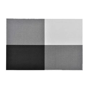 Czarno–biała materiałowa mata stołowa zestaw 2 szt. 30x45 cm Chess – JAHU collections - Obrusy i serwetki - miniaturka - grafika 1