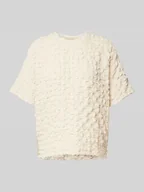 Koszulki i topy damskie - T-shirt z fakturowanym wzorem - miniaturka - grafika 1