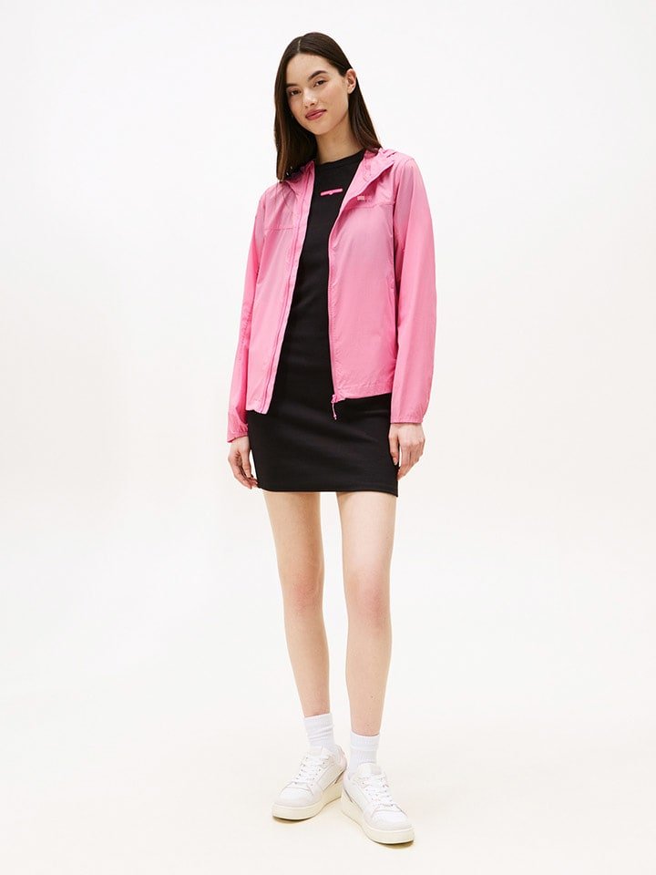 TOMMY JEANS Kurtka przejściowa w kolorze różowym