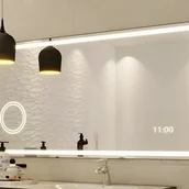 Lustra - Podświetlane prostokątne lustro łazienkowe z zegarem cyfrowym - 120x50 cm AITANA - miniaturka - grafika 1