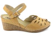 Sandały damskie - Wygodne sandały damskie w stylu pin-up - HELIOS Komfort 4023, jasnobrązowe - Helios Komfort - miniaturka - grafika 1