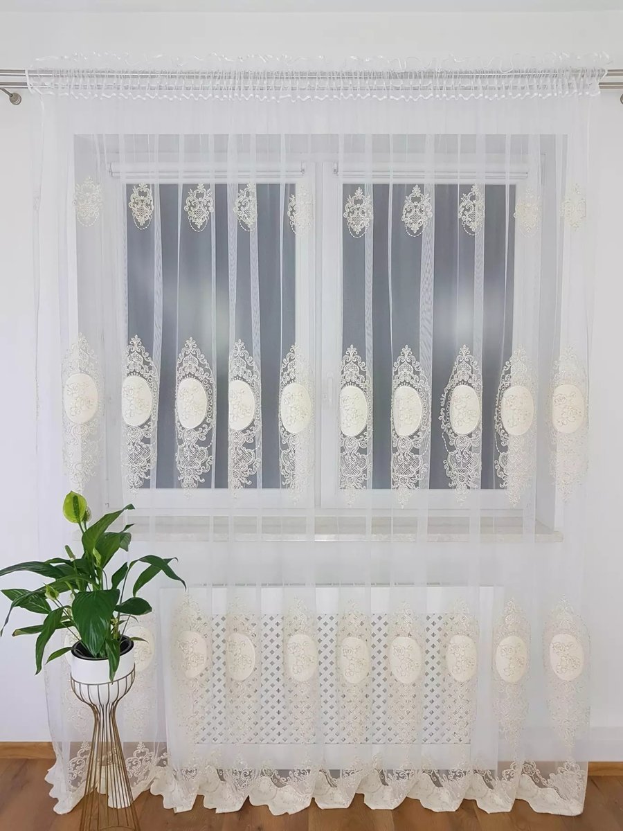 FIRANKA Z HAFTEM FIRANKI Z WELUREM ECRU DO SALONU JADALNI 400X250 NA TAŚMIE