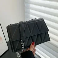 Torebki damskie - TEMU Modna Pikowana Torba Na Ramię, Damska Torba Na Ramię Z Łańcuszkiem, Minimalistyczna Kwadratowa Torebka Z Klapką - miniaturka - grafika 1